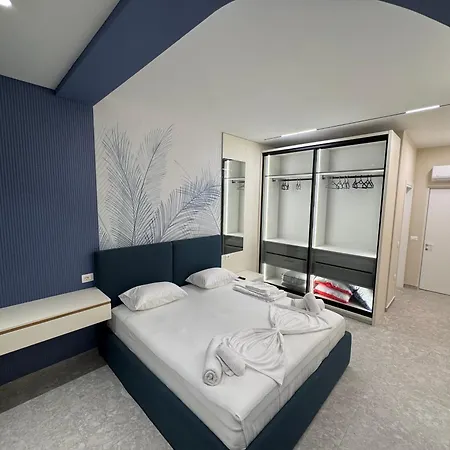 Krist Drymades Santorini Appartement Dhërmi