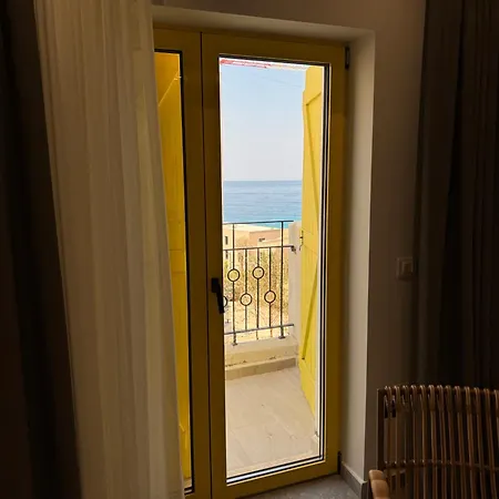 Διαμέρισμα Krist Drymades Santorini *