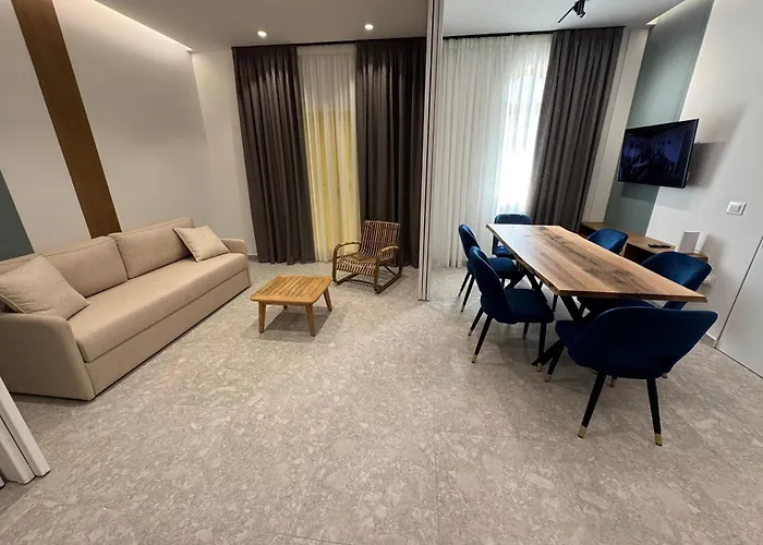 Santorini Village Drymades,