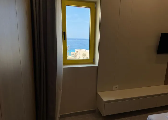Krist Drymades Santorini Appartement Dhërmi